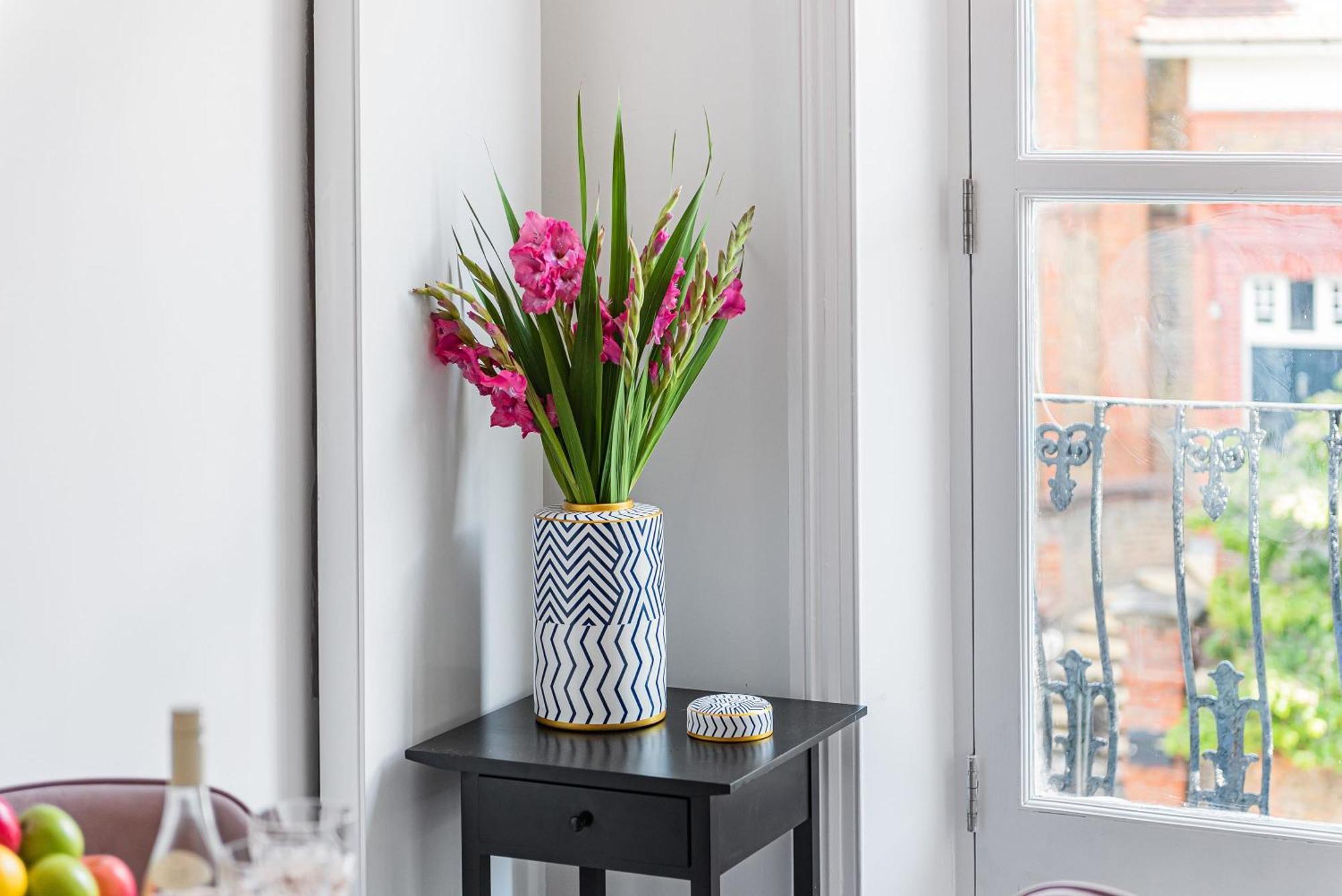 Lady On The Lane- 2 Bed Primrose Hill Apartment London Ngoại thất bức ảnh